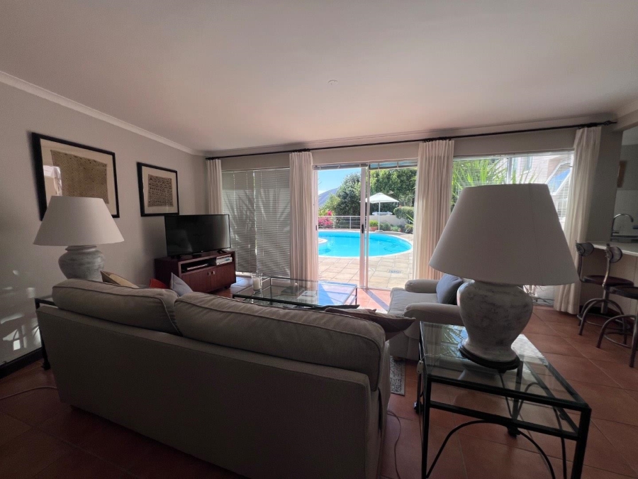 To Let 2 Bedroom Property for Rent in Bantry Bay Western Cape